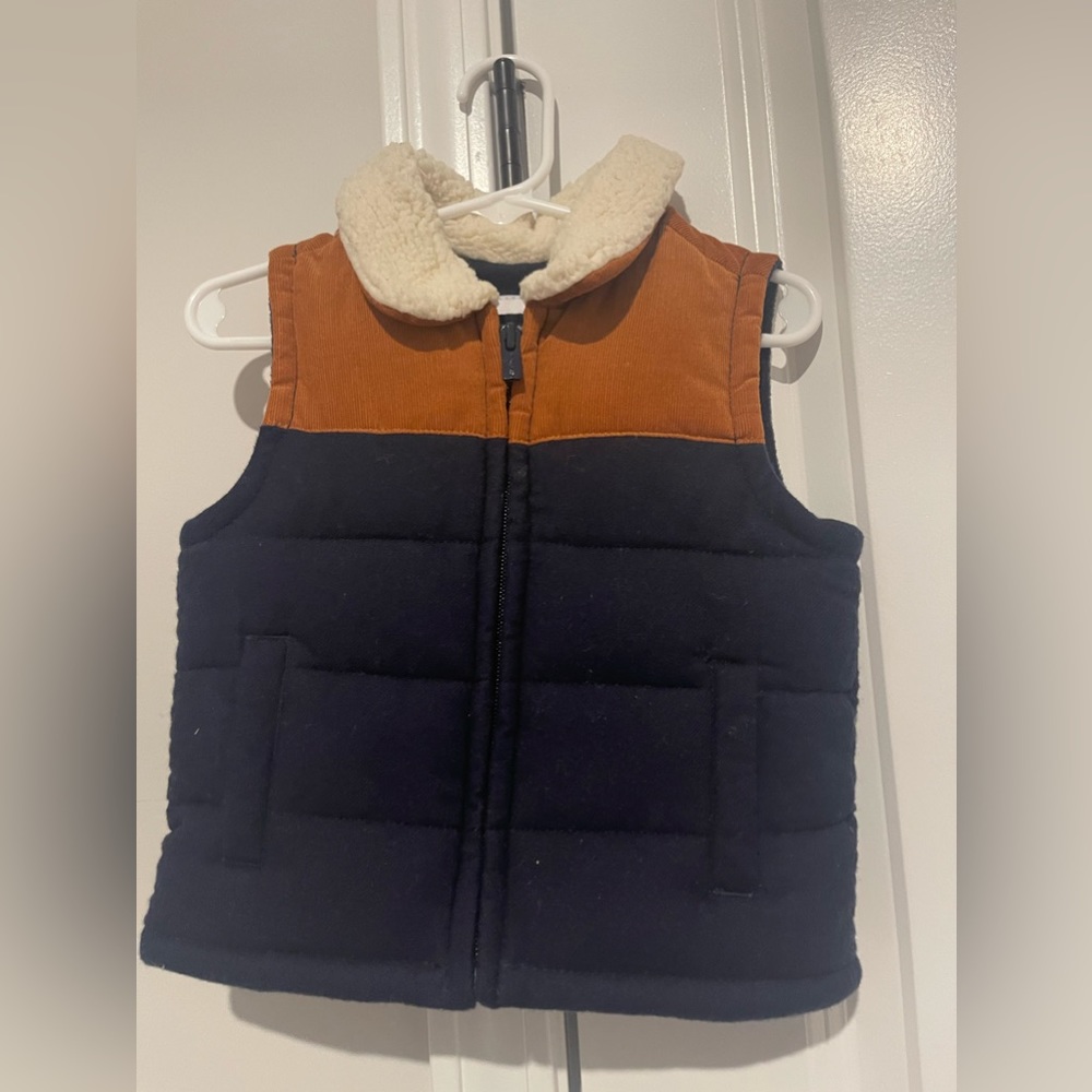 Toddler Boys Fall/ Winter Vest Size: 18 months